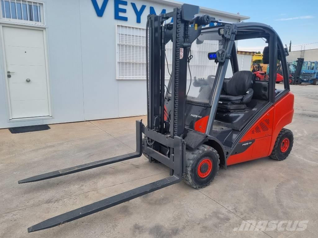 Linde H 25 D-02 شاحنات الديزل