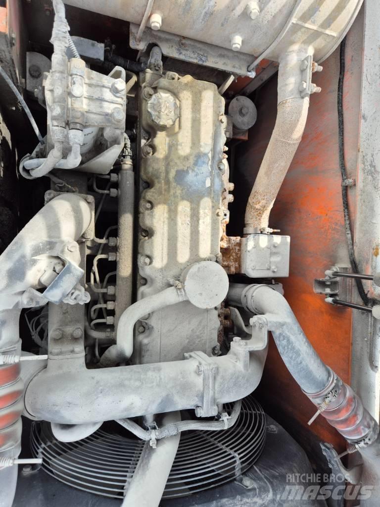 Doosan DX210WA حفارات بعجل