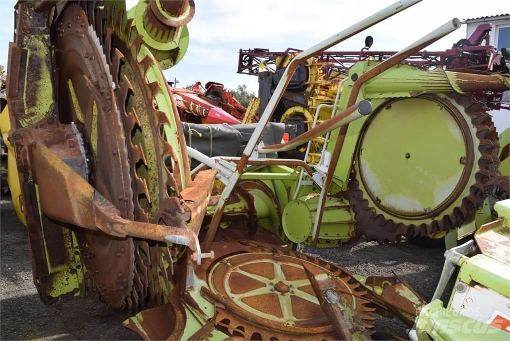CLAAS RU 450 ملحقات الحصادات