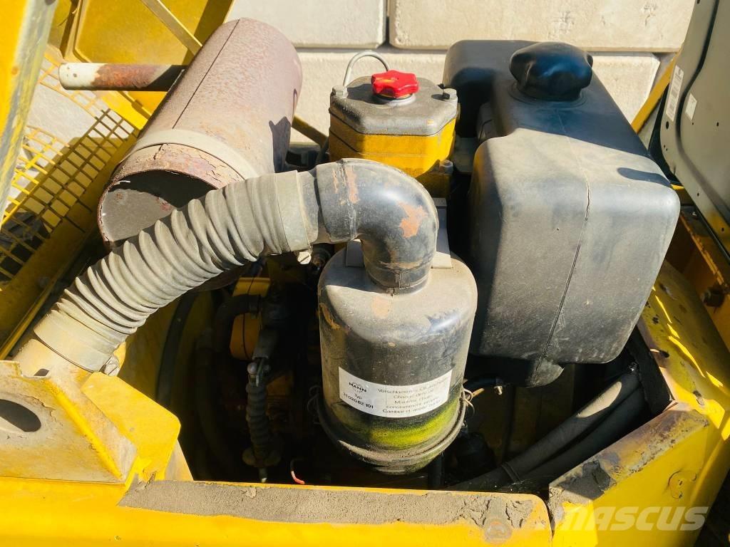 Bomag BW 75 AD مداحل ثنائية الاسطوانة