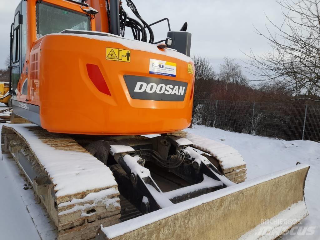 Develon DX 235 LCR-5 حفارات زحافة