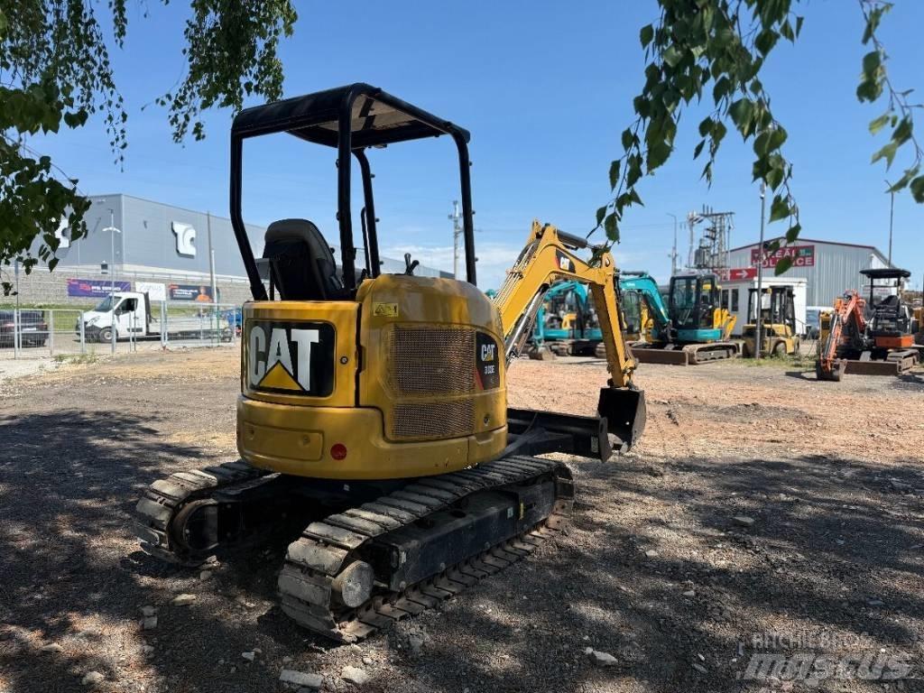 CAT 303 E CR حفارات زحافة