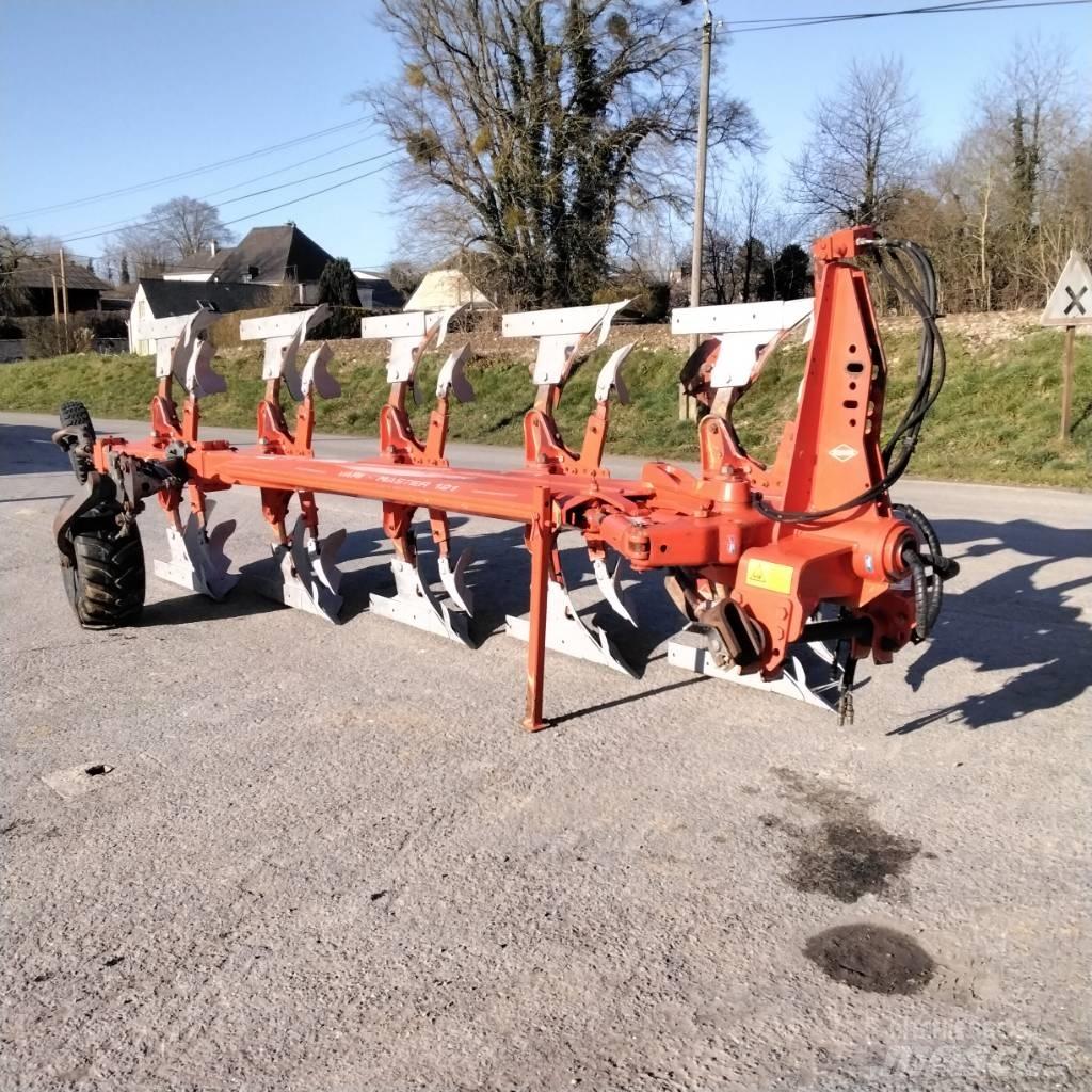 Kuhn VARIMASTER 121 محاريث عكسية