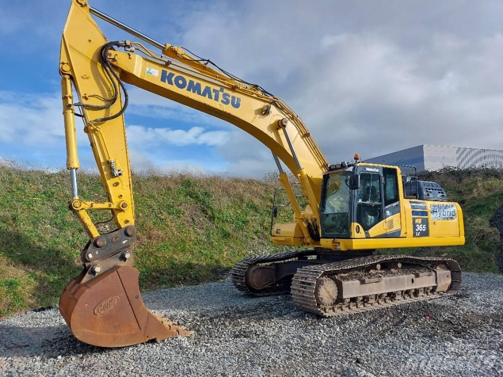 Komatsu HB365LC-3 حفارات زحافة