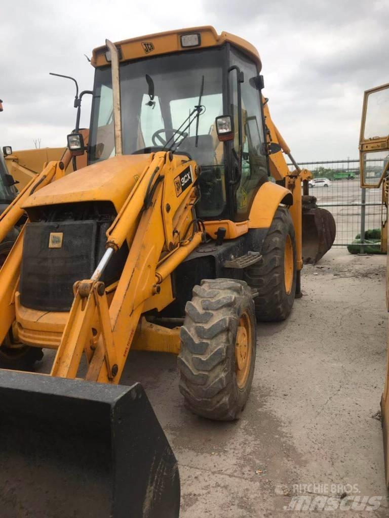 JCB 3cx لوادر ذات جرافات عكسية