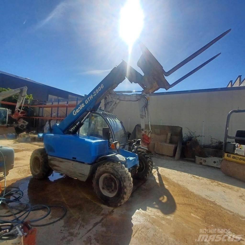 Genie GTH 2506 مناولات متداخلة