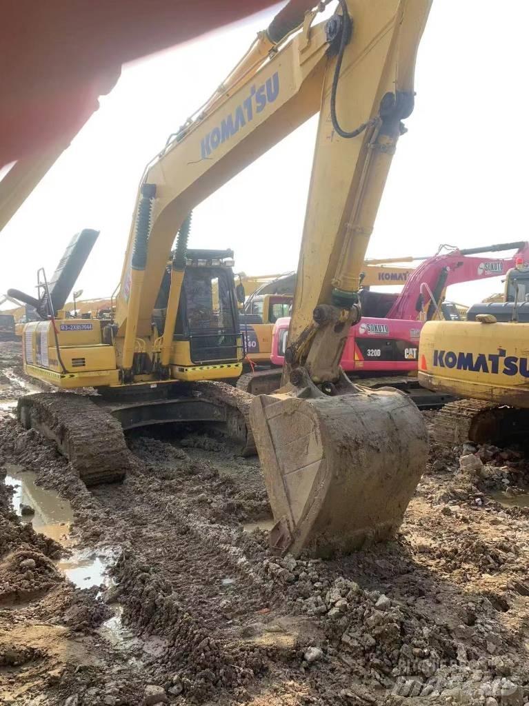 Komatsu PC 220-8M0 حفارات زحافة