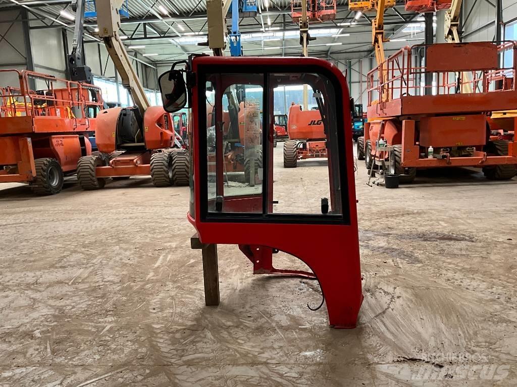 Yanmar Vio 25-6 كابينة والداخلية