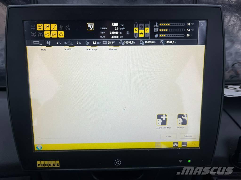 Ponsse Buffalo 8W شاحنات