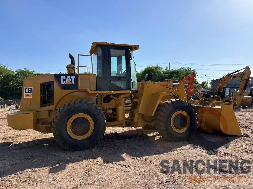 CAT 950 G لوادر بعجل