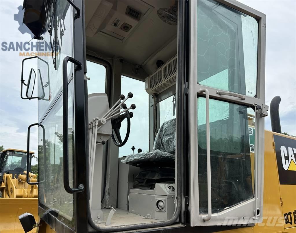 CAT 12 G معدات تمهيد الطرق