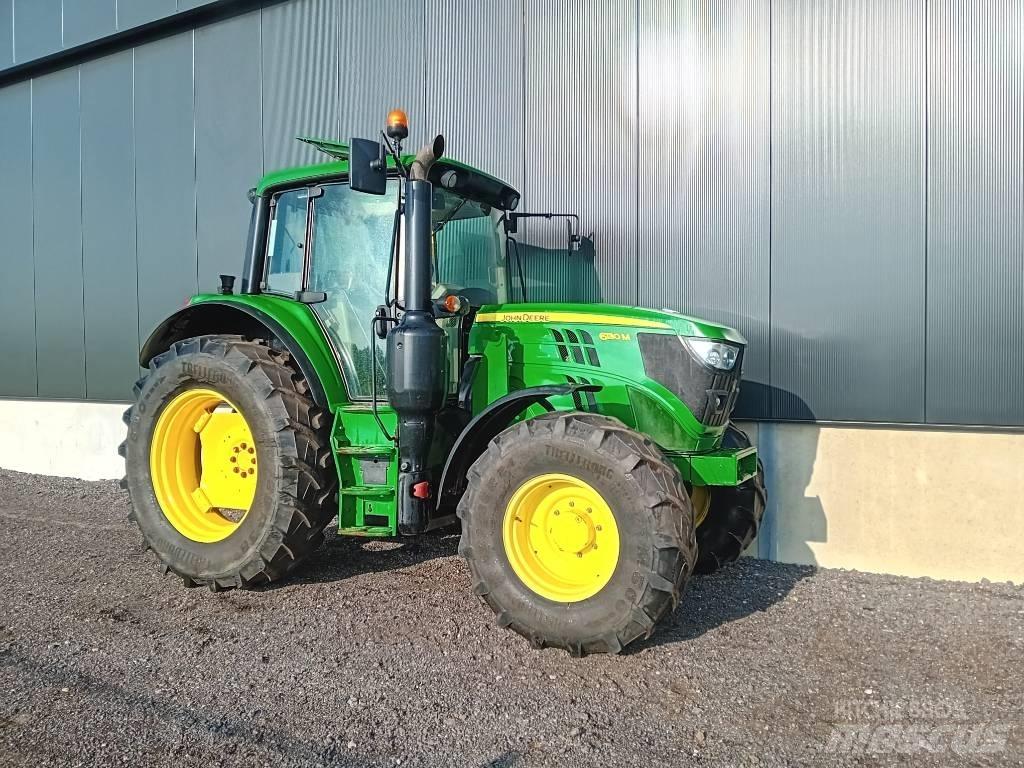 John Deere 6130 M الجرارات