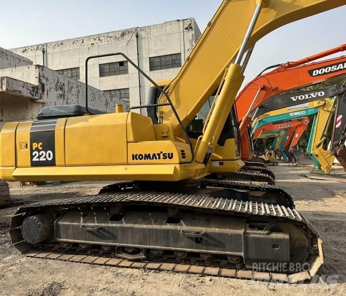Komatsu PC 220 حفارات زحافة