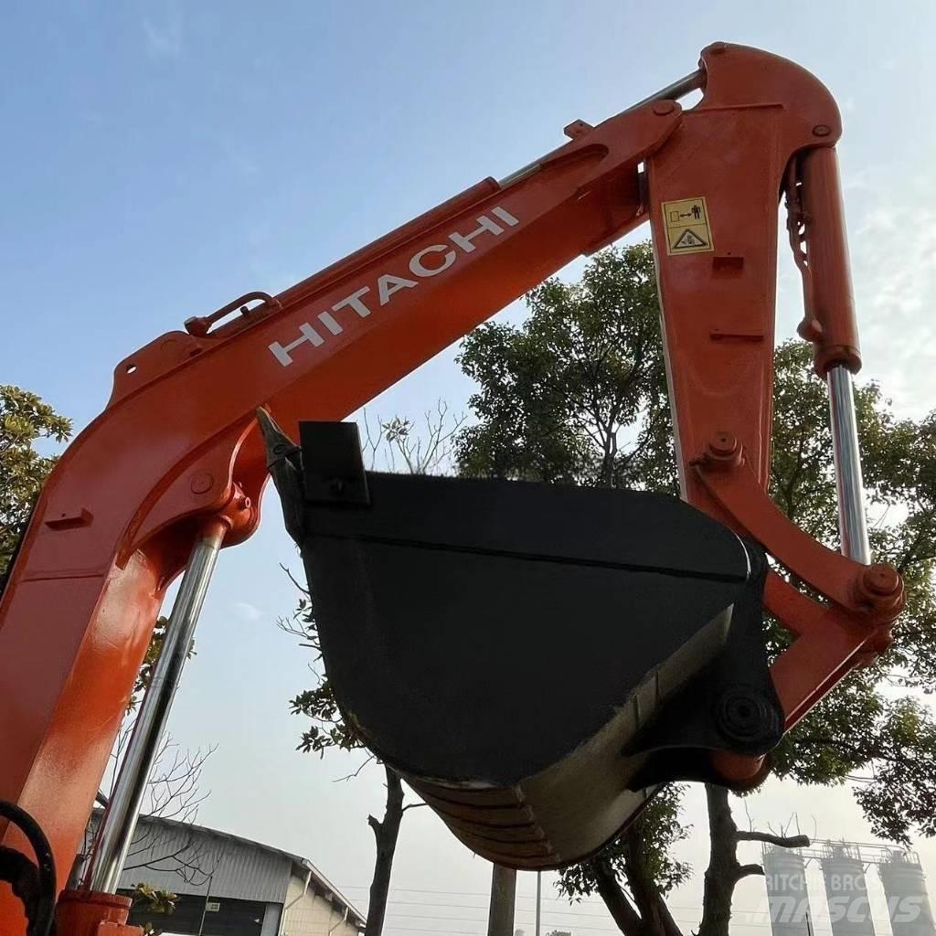 Hitachi ZX 50 U-2 حفارات صغيرة أقل من 7 طن (حفارات صغيرة)