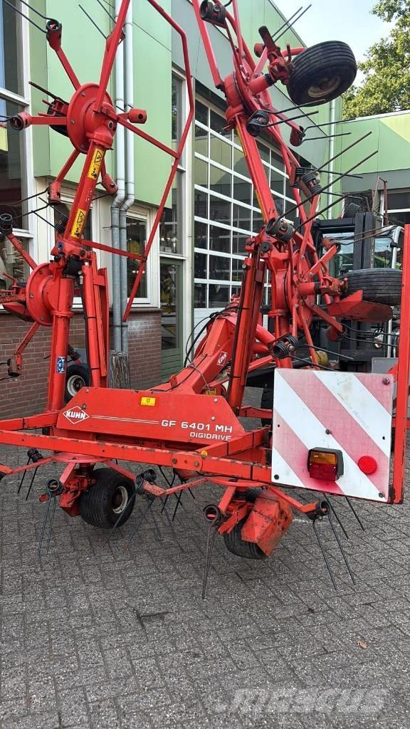 Kuhn GF 6401 M H مكابس وميبسات التبن
