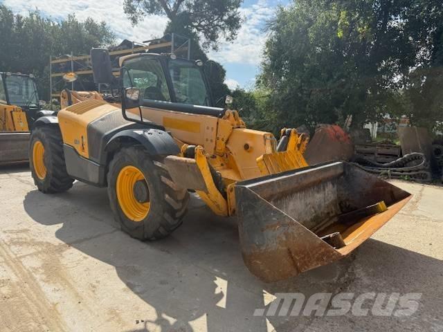 JCB 533-105 مناولات متداخلة