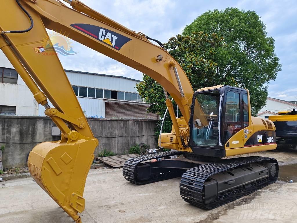 CAT 320 C L حفارات زحافة
