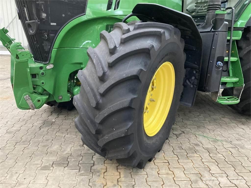 John Deere 7290R الجرارات