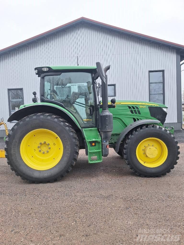 John Deere 6155R الجرارات