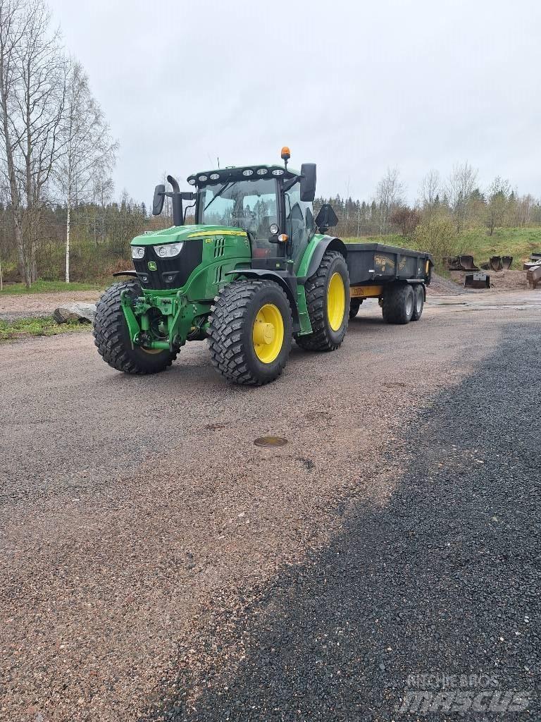 John Deere 6155R الجرارات