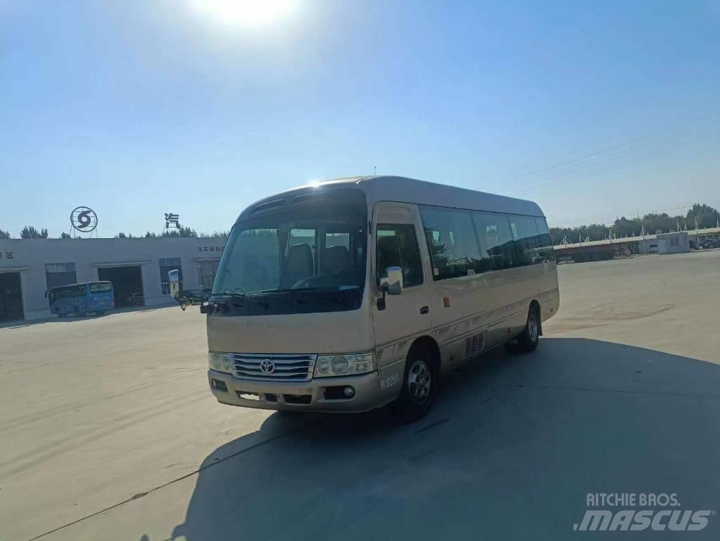 Toyota Coaster Bus حافلة صغيرة