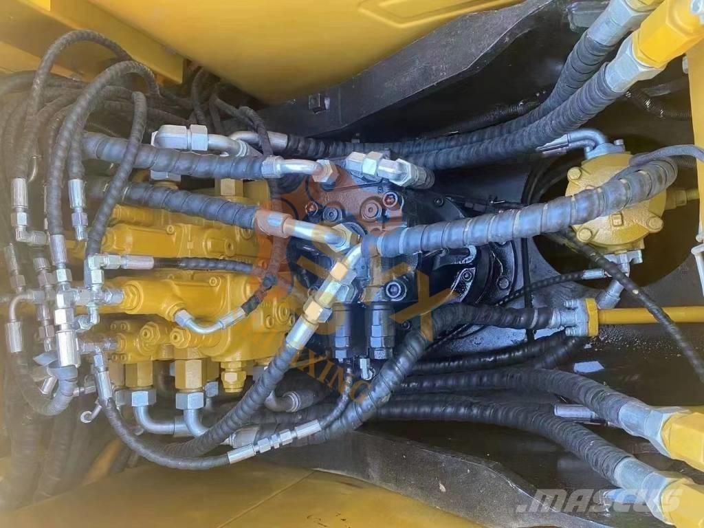 Sany SY 135 C حفارات زحافة
