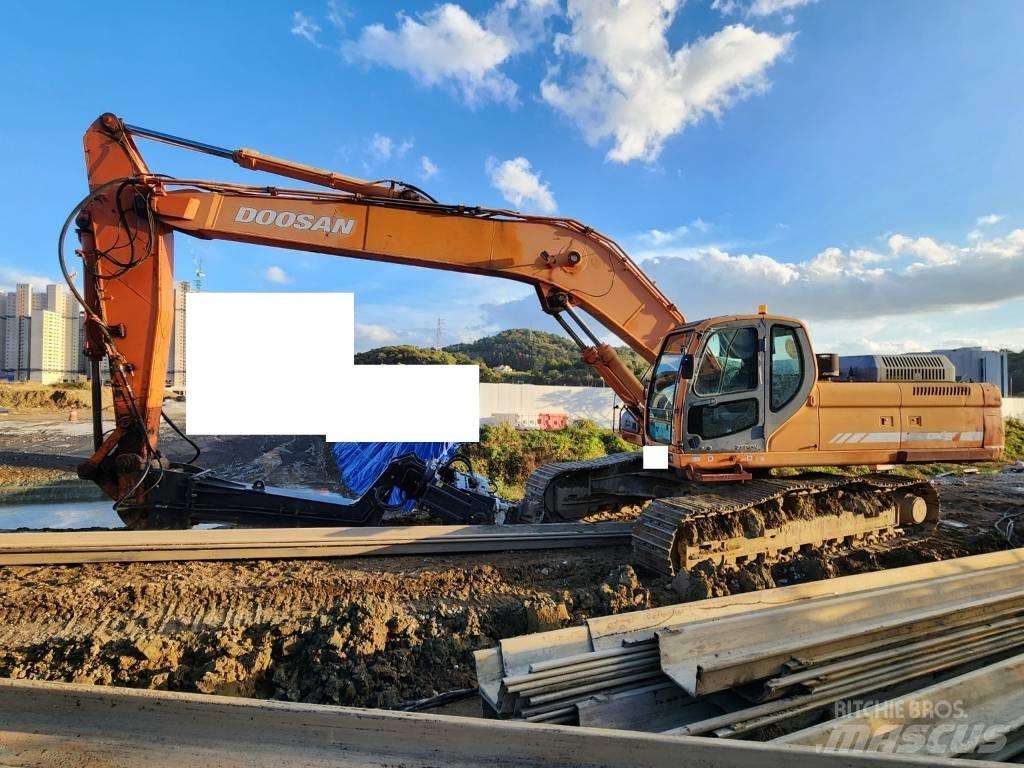 Doosan DX 350 LC حفارات زحافة