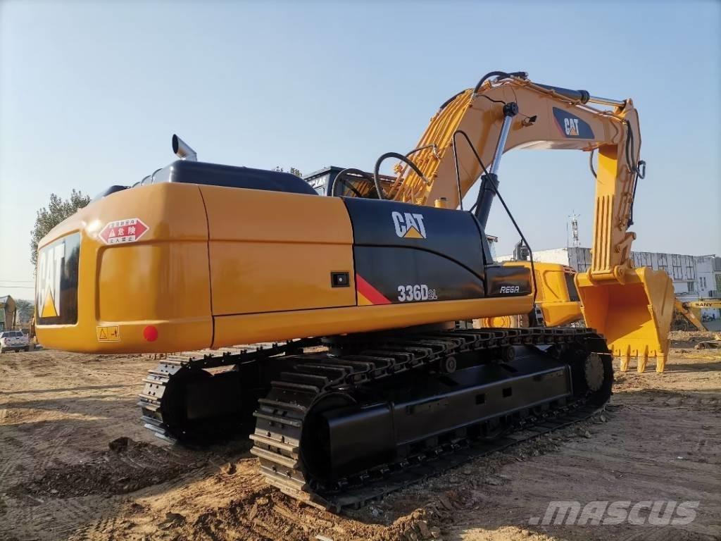 CAT 336 D L حفارات زحافة