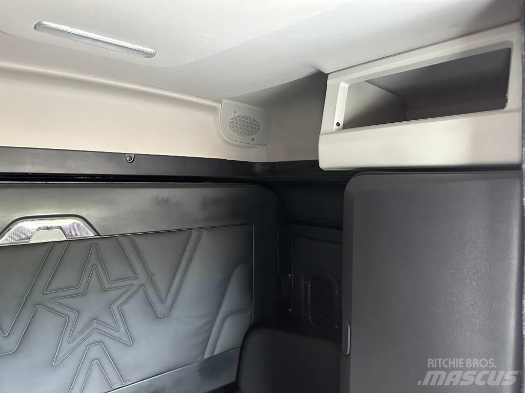 Western Star 49 X وحدات الجر