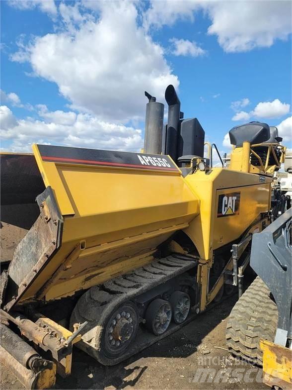 CAT AP-655C معدات السفلتة