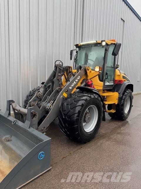 Volvo L 45 F لوادر بعجل