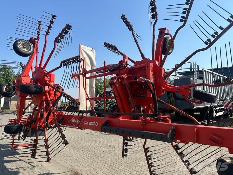 Kuhn GA 8020 معدات حصد