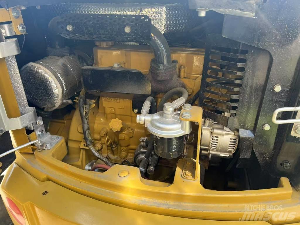 CAT 304 C CR حفارات صغيرة أقل من 7 طن (حفارات صغيرة)