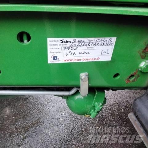 John Deere 6110 R الجرارات