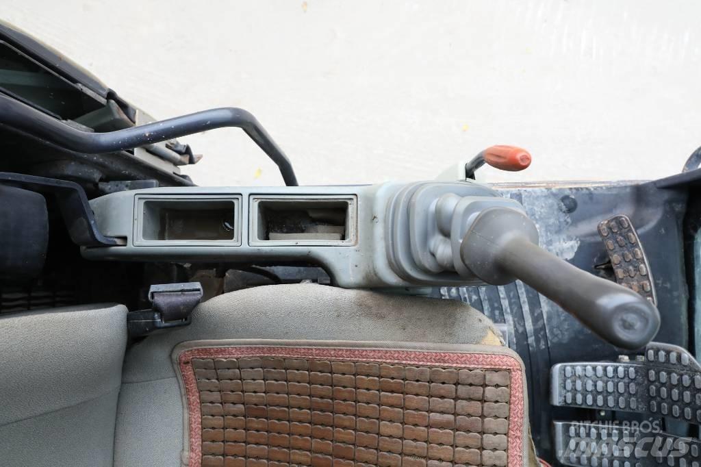 Hitachi ZX 200-5 G حفارات زحافة