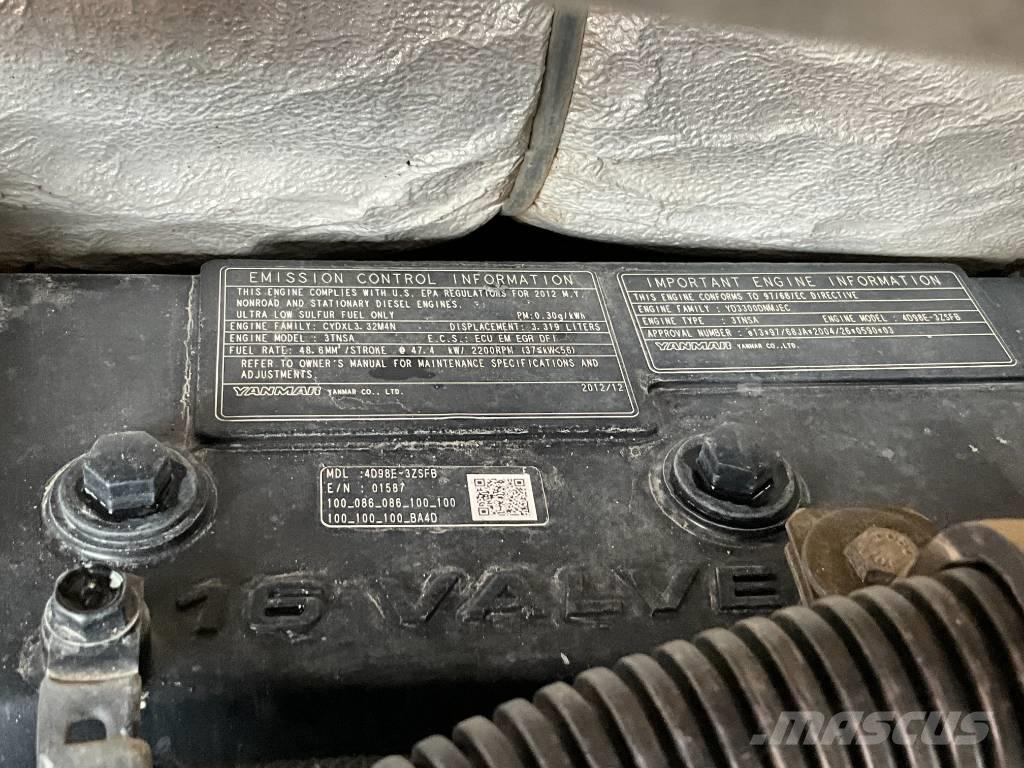 Komatsu PC 80 MR-3 حفارات وسط 7 طن - 12 طن