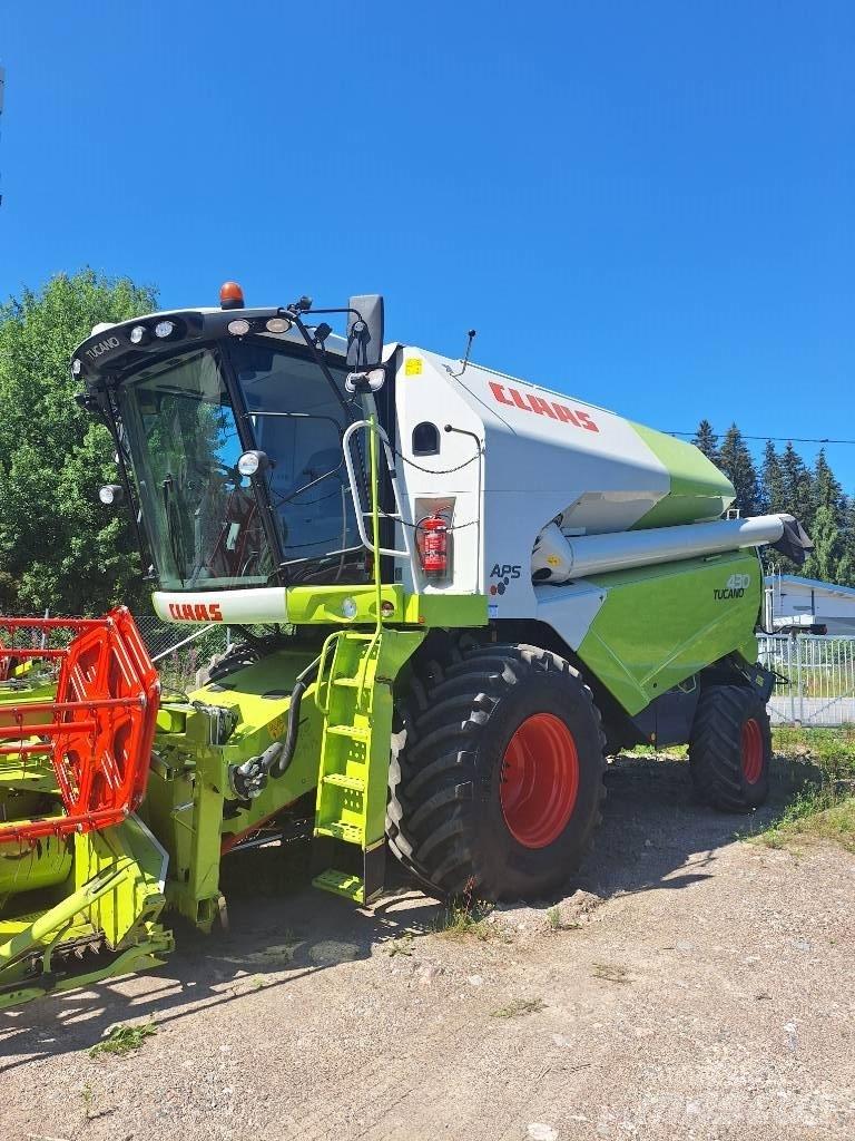 CLAAS 430 Tucano حصادات