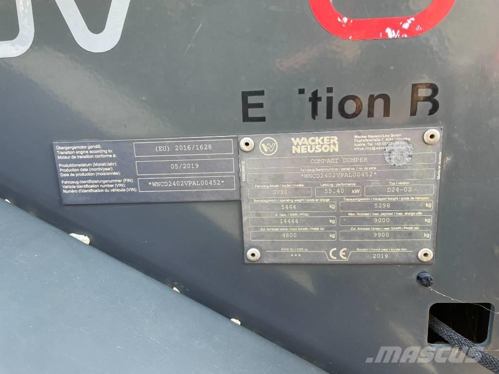 Wacker Neuson DV 90 عربات نقل قلابة للمواقع