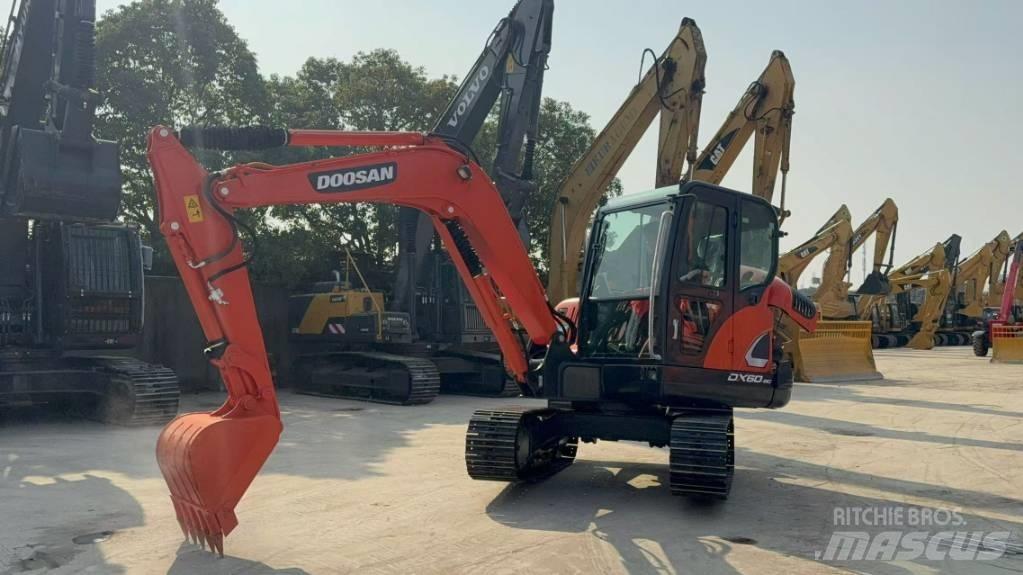 Doosan DX60-9C حفارات صغيرة أقل من 7 طن (حفارات صغيرة)
