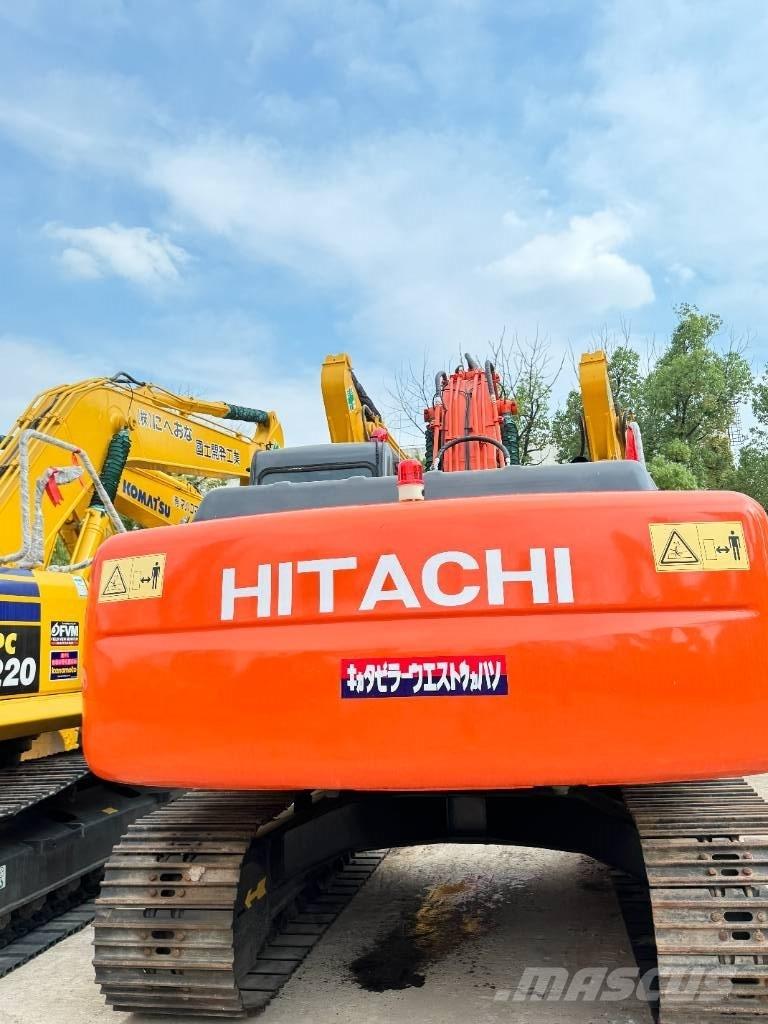 Hitachi ZX 200 حفارات زحافة