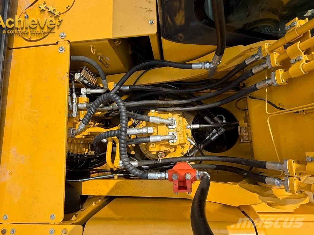 Komatsu PC 300 حفارات زحافة