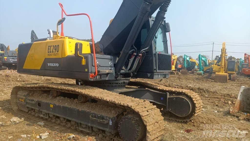Volvo EC 290 B LC حفارات زحافة