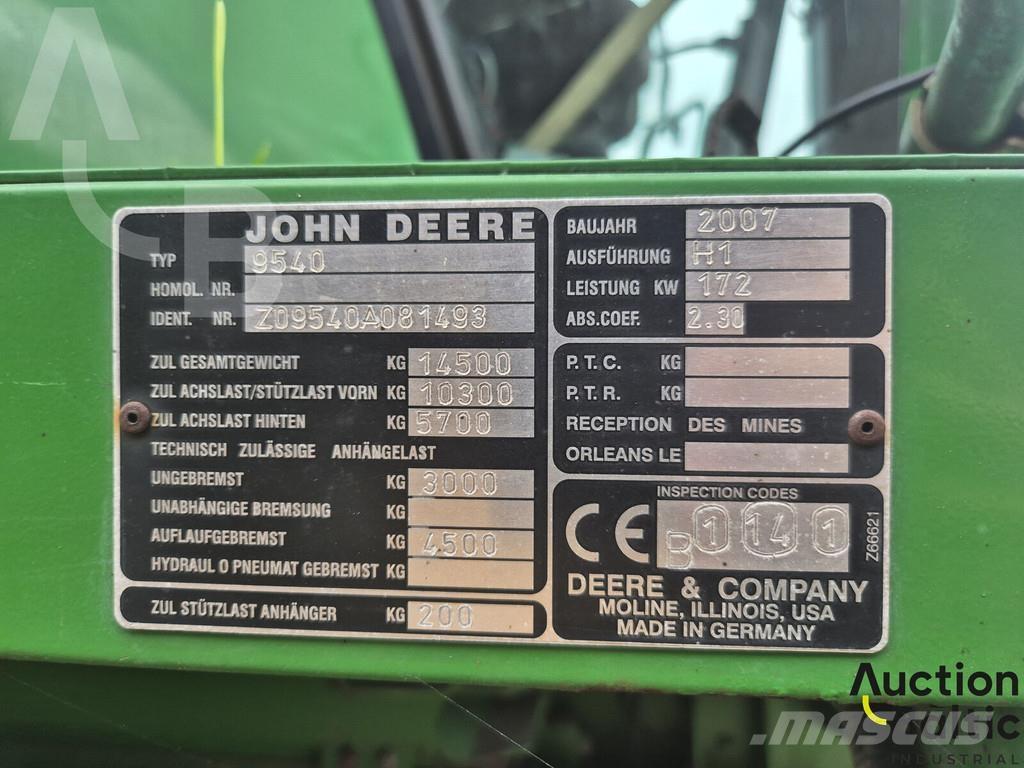 John Deere 9540 حصادات