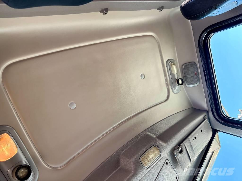 Peterbilt 388 وحدات الجر