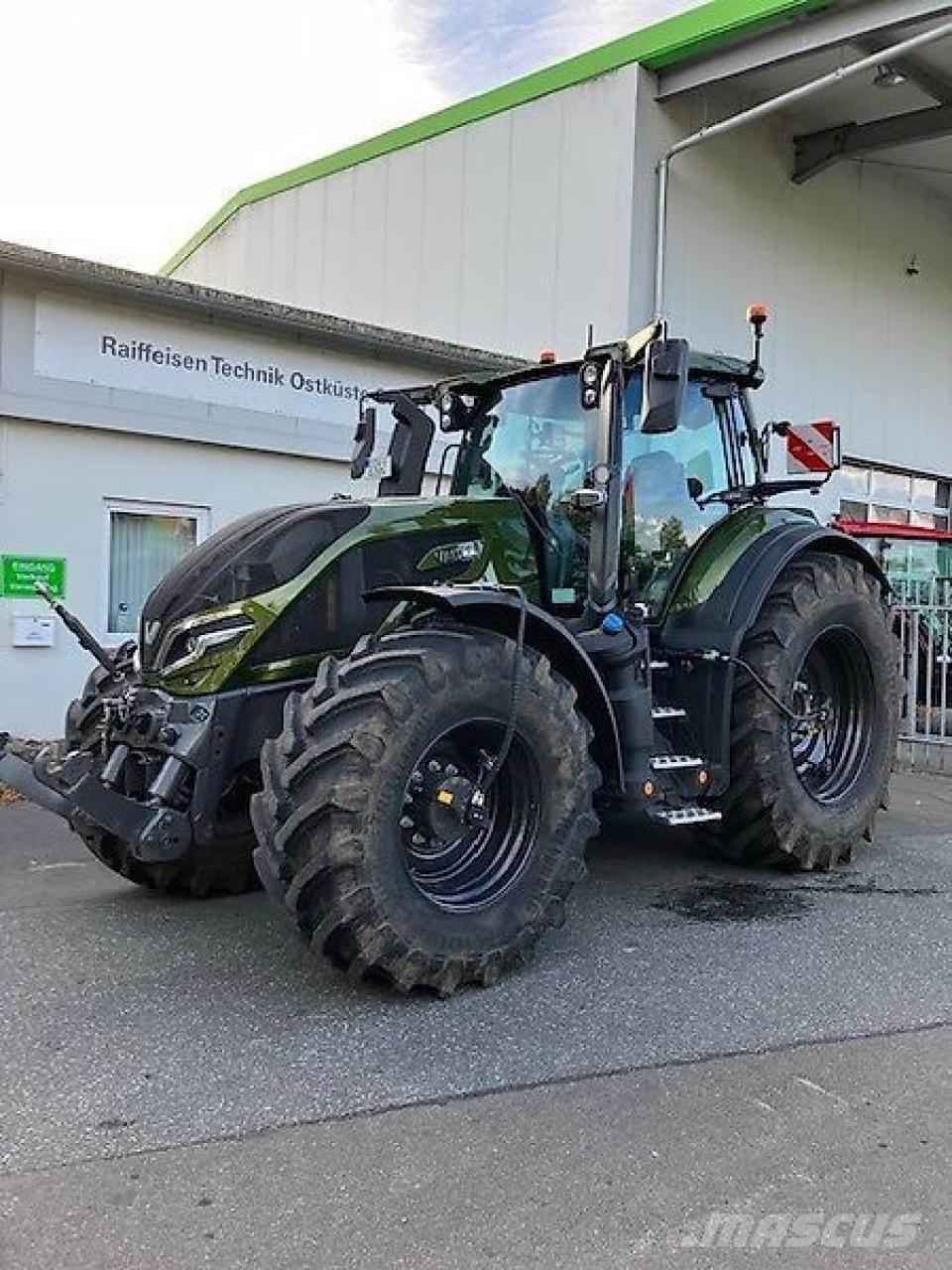 Valtra q285 الجرارات