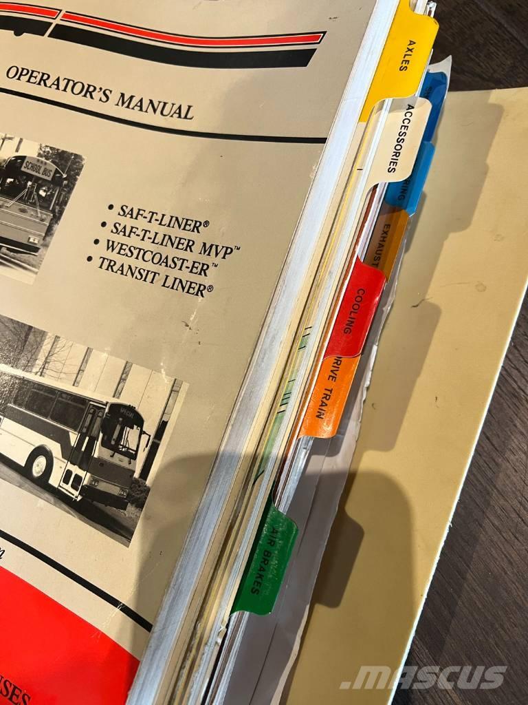 Thomas K880 حافلة مدرسية