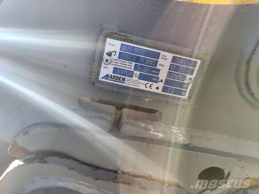 Komatsu PC80MR-5 حفارات وسط 7 طن - 12 طن