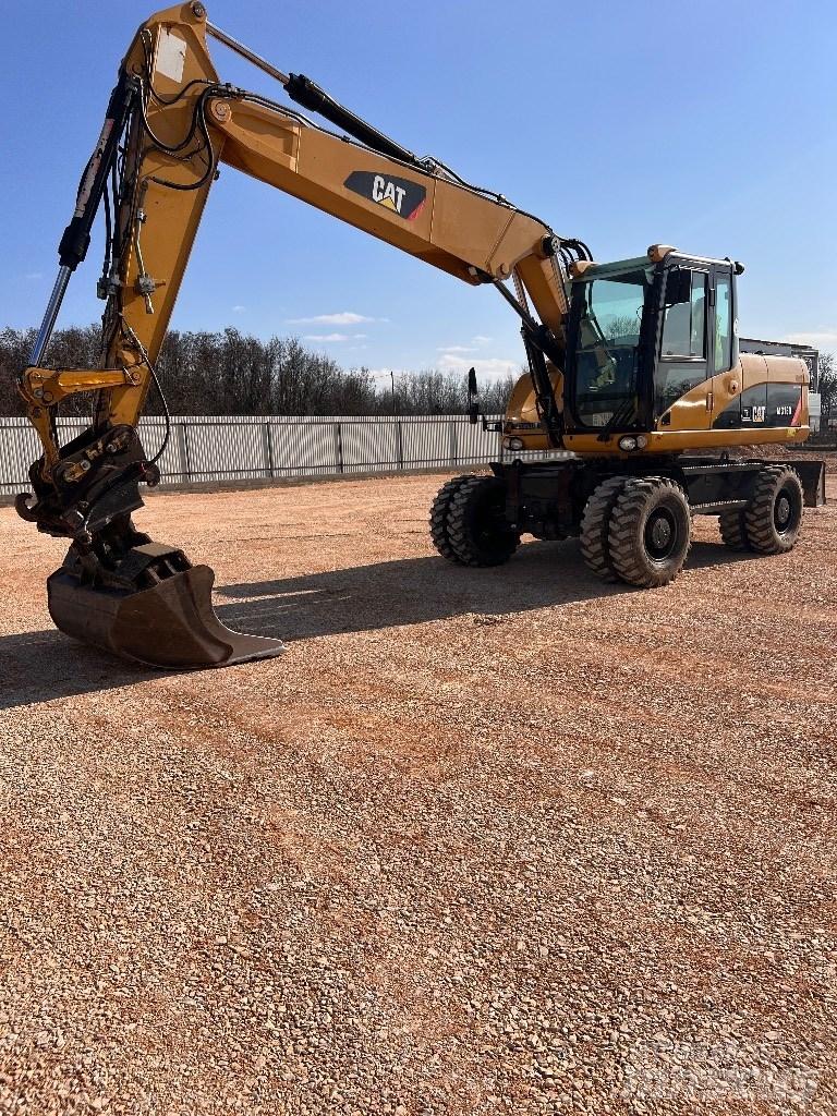 CAT 316D حفارات بعجل