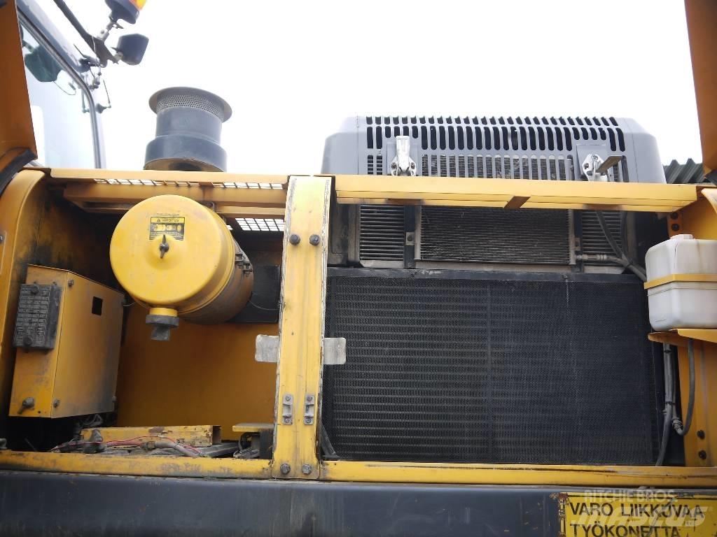 Hyundai R 320 LC-7A حفارات زحافة