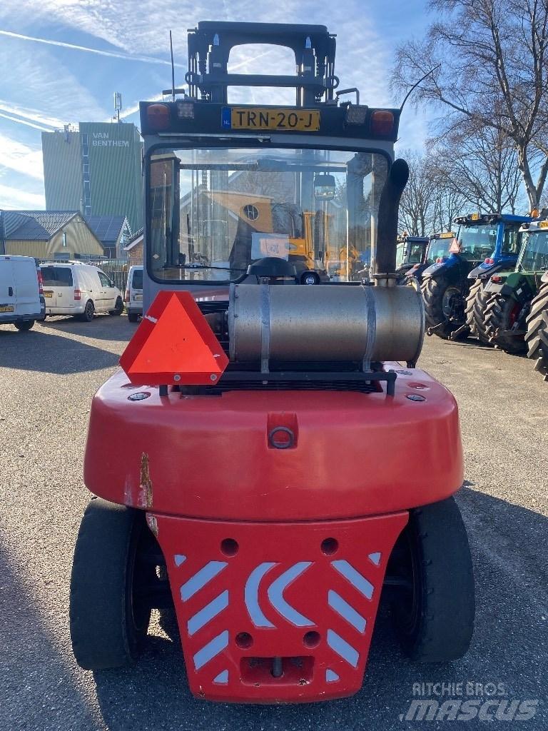 Kalmar DCE 70-6 HE شاحنات الديزل
